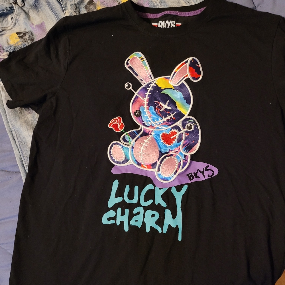 RARE! BKYS Embroidered graphic tee "Lucky Charm" M